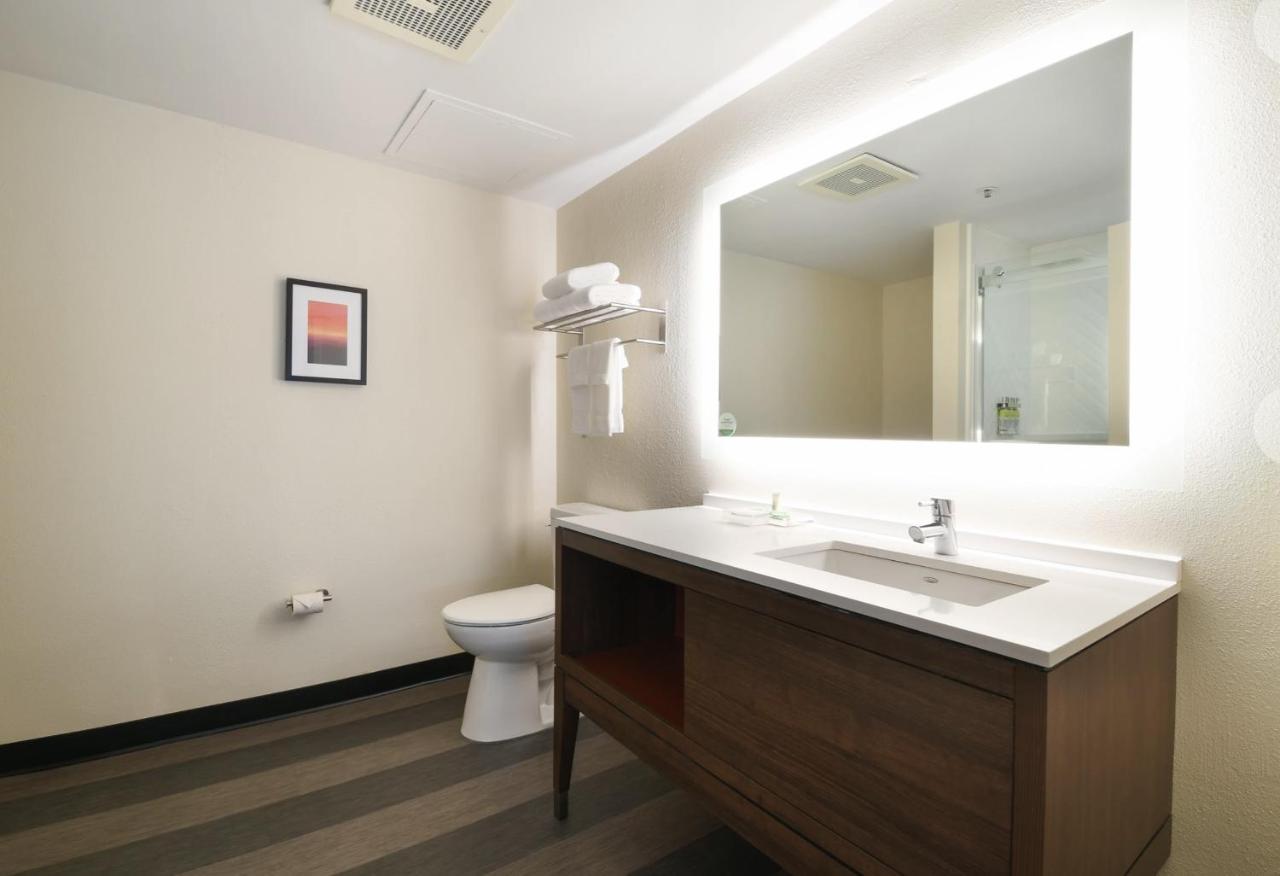 Holiday Inn Fredericksburg - Conference Center By Ihg Екстер'єр фото